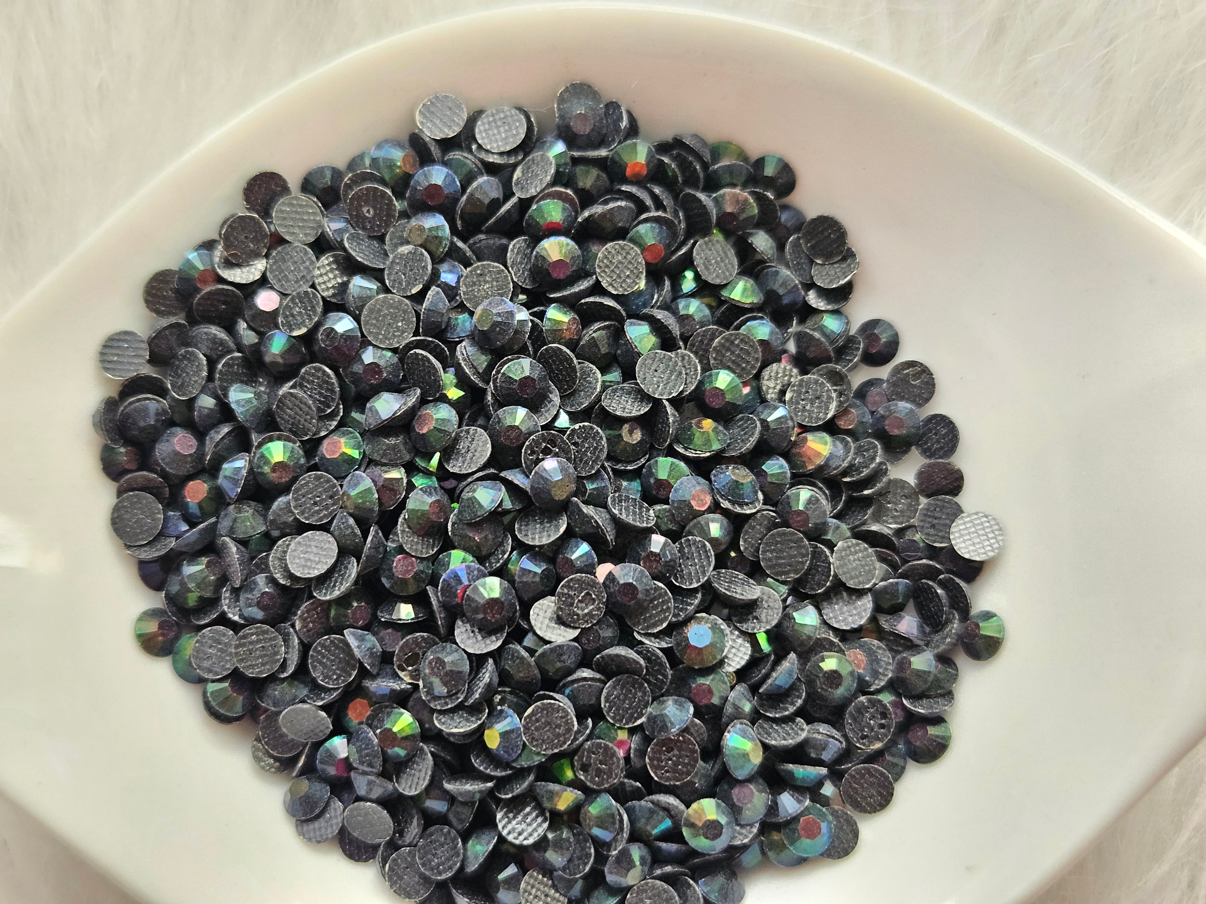 Beadzazzling resin stones