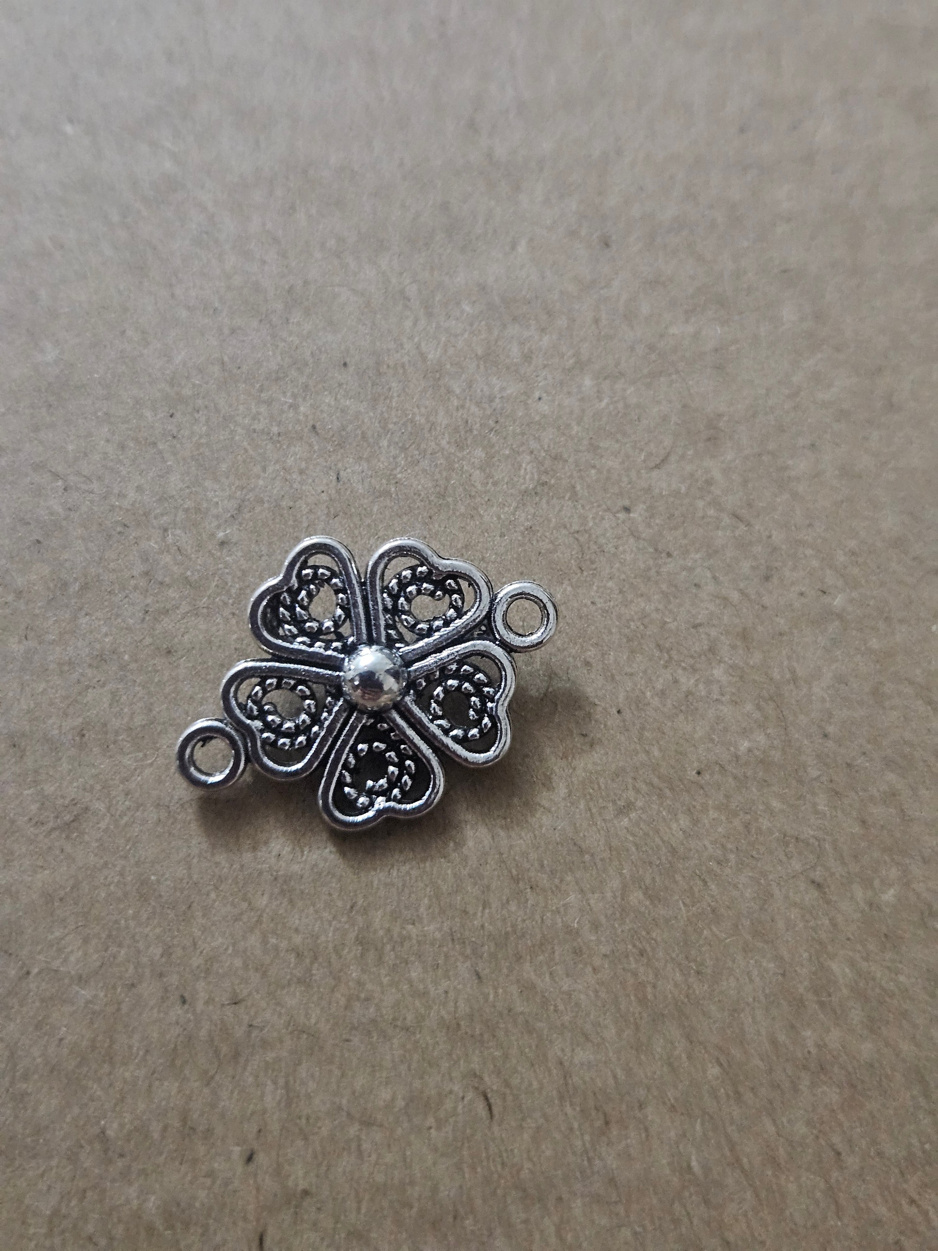 Metal Charms- Mix دليات اشكال مكس