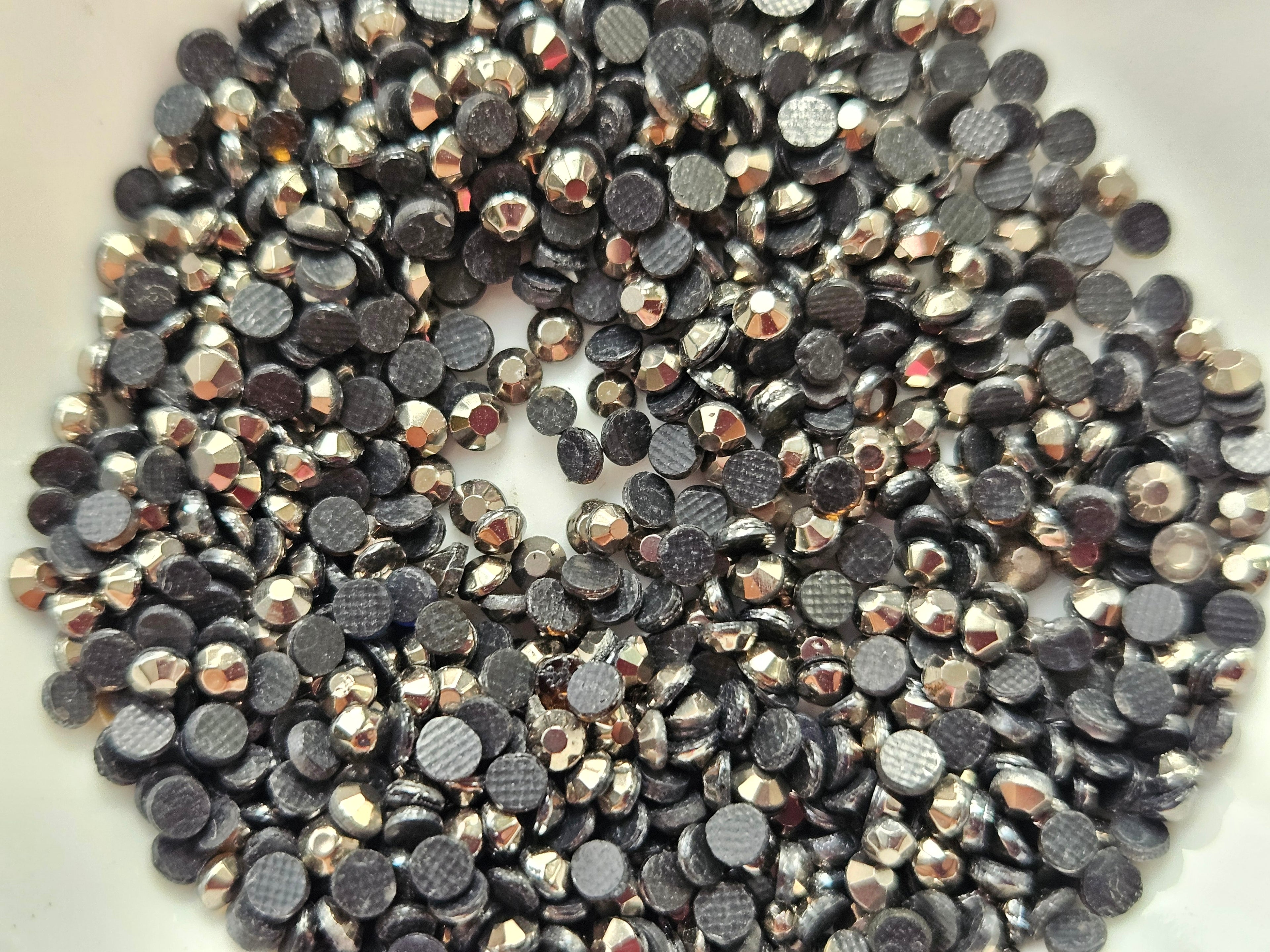 Beadzazzling glass stones pt2