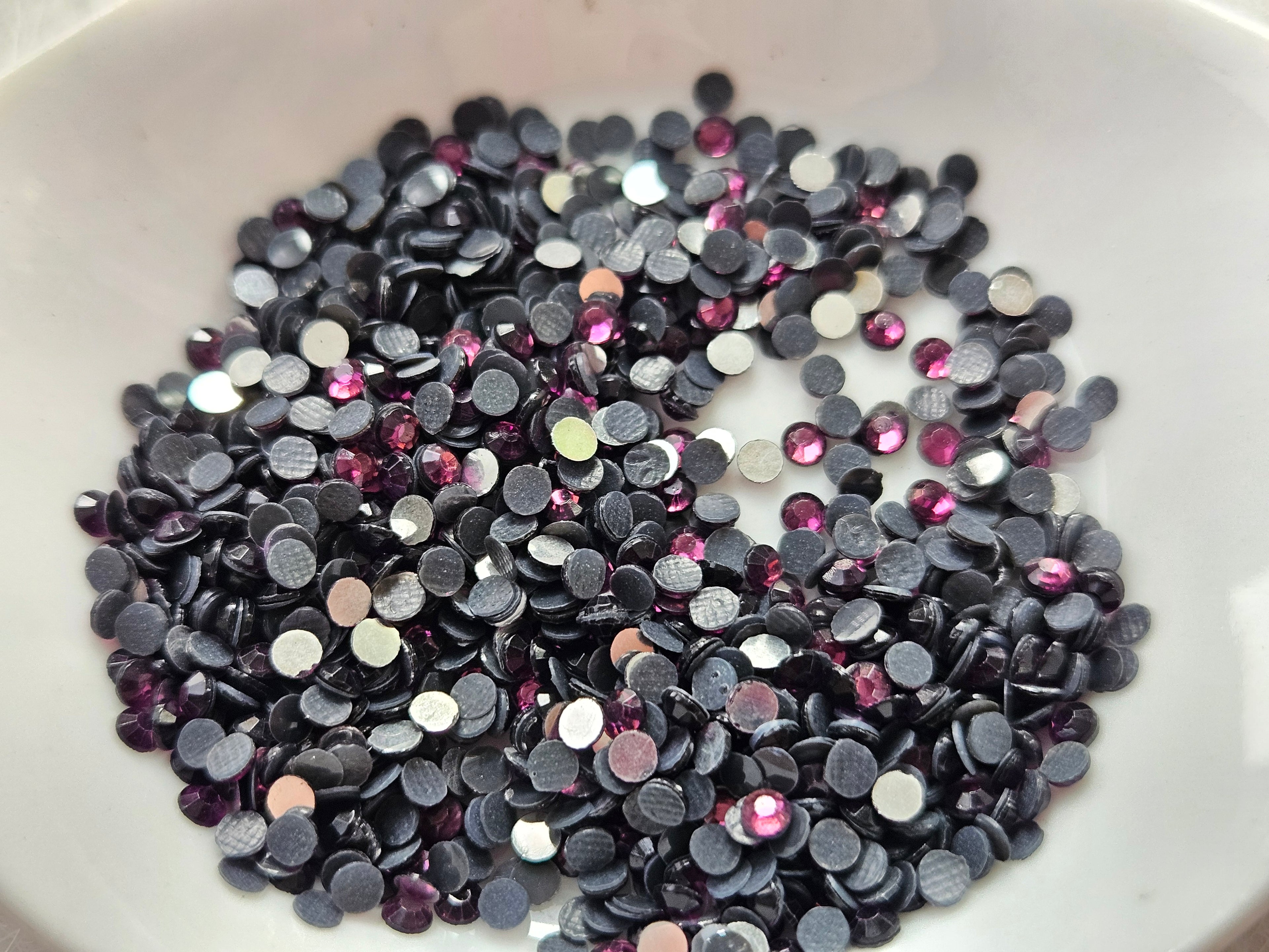 Glass stones -beadzazzling
