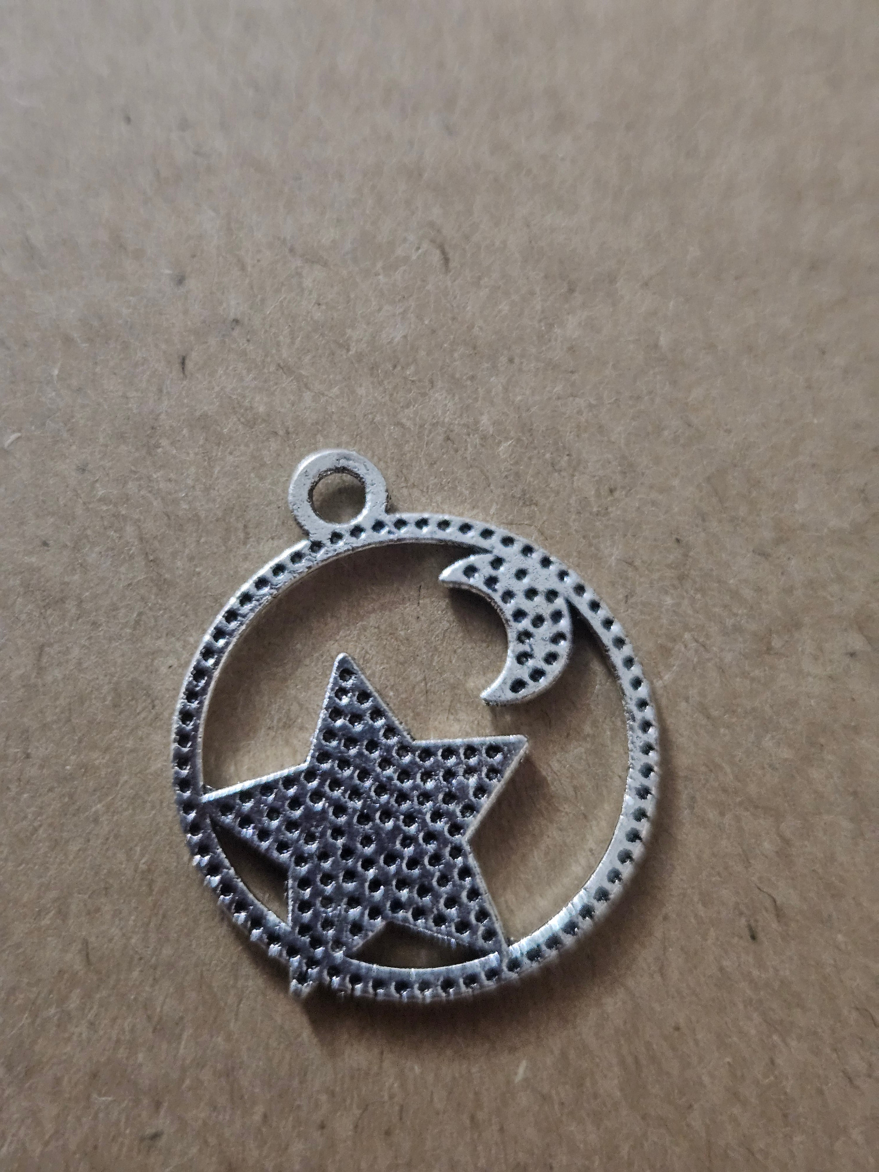 Metal Charms- Mix دليات اشكال مكس