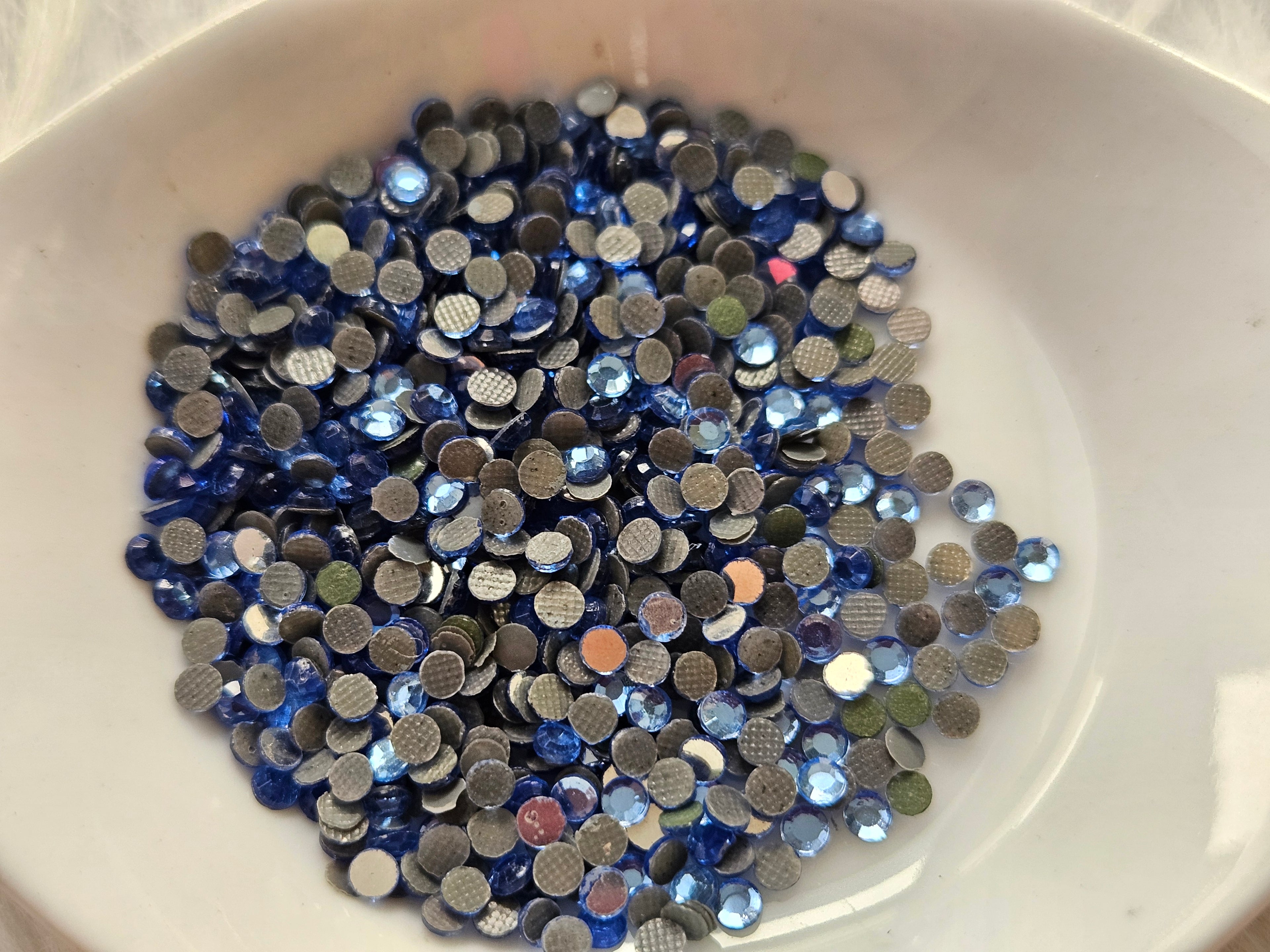 Glass stones -beadzazzling