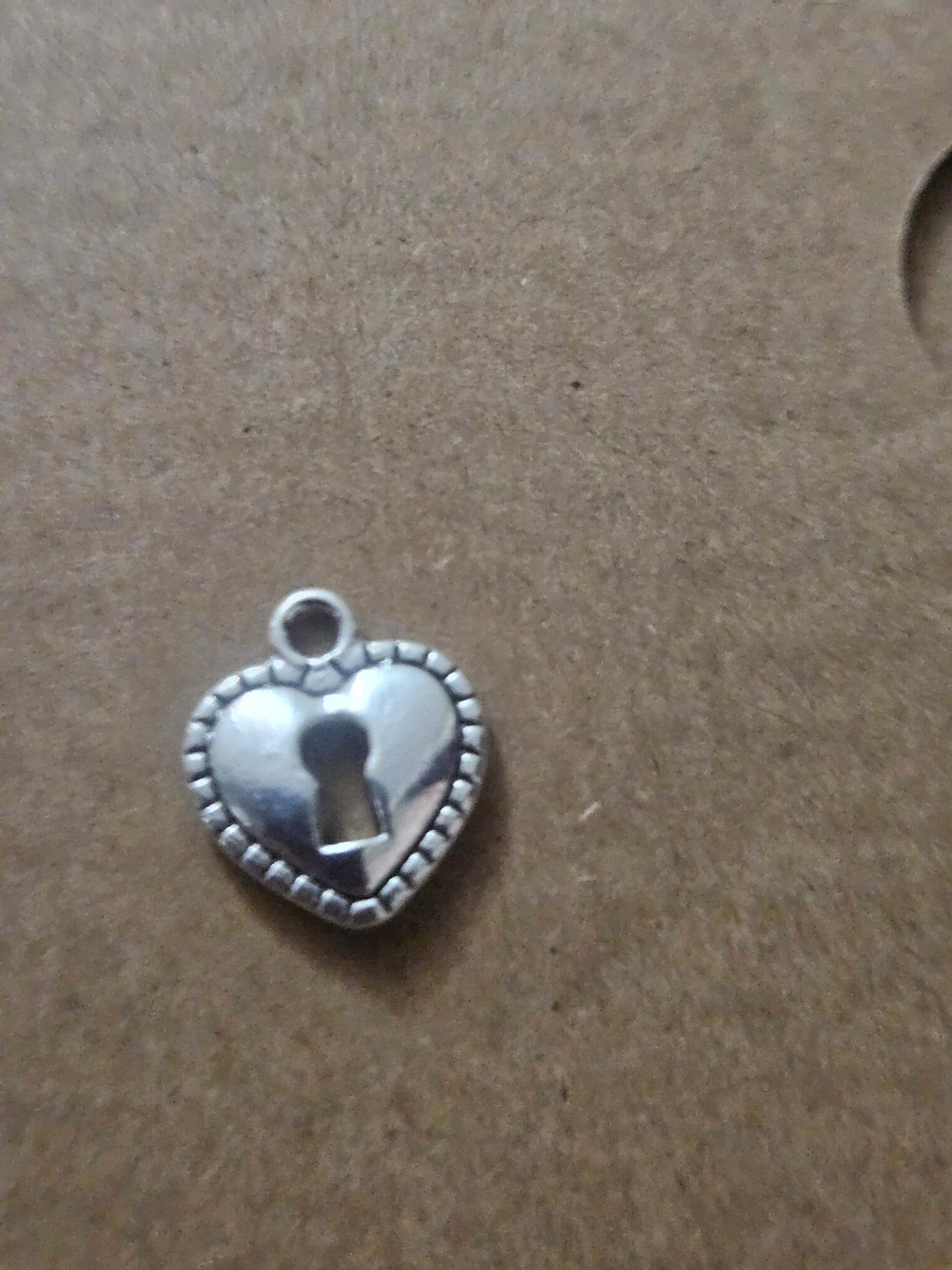 Metal Charms - ♡