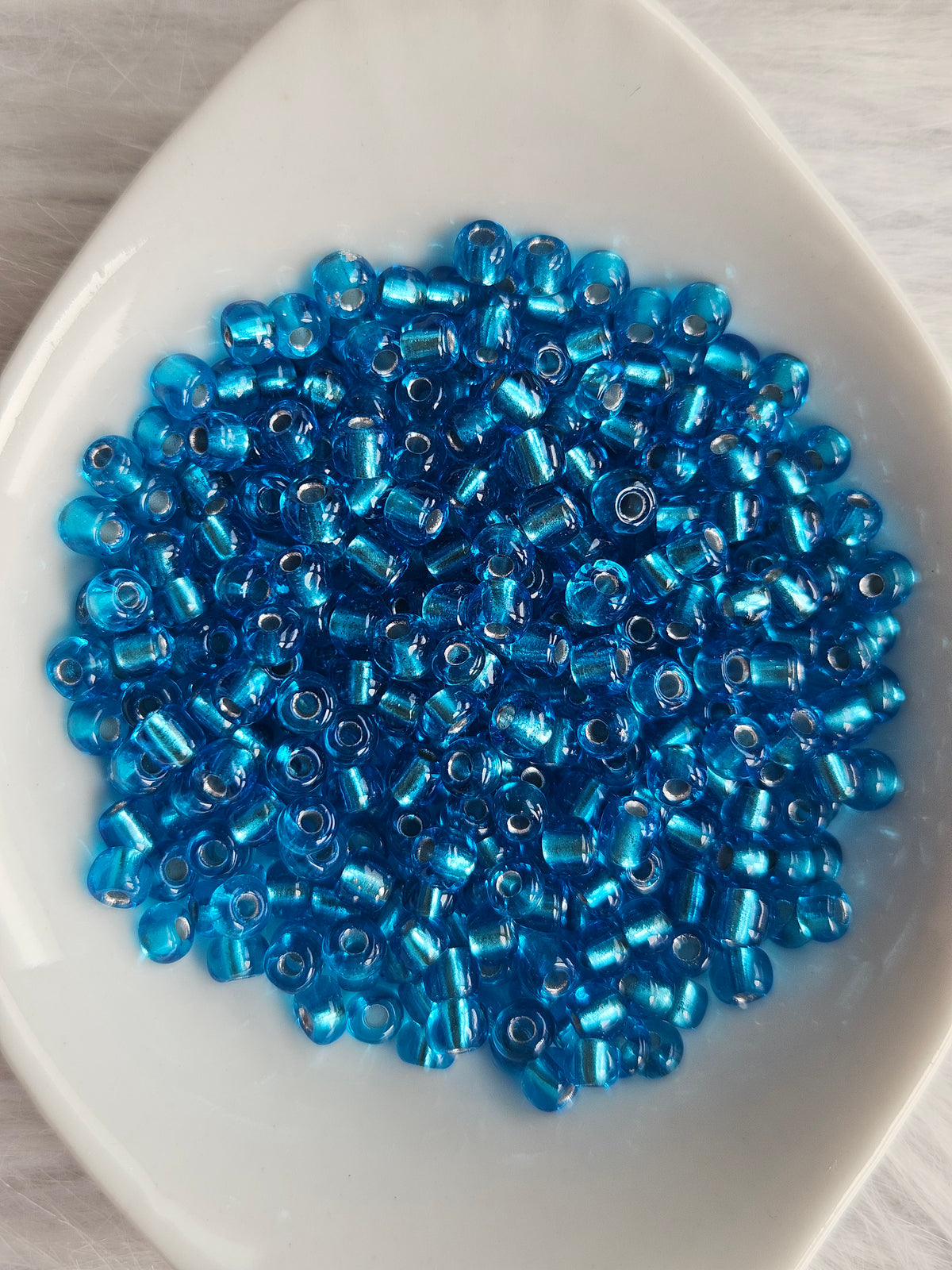 Glass beadz تفسيرة ٠.٨مللي