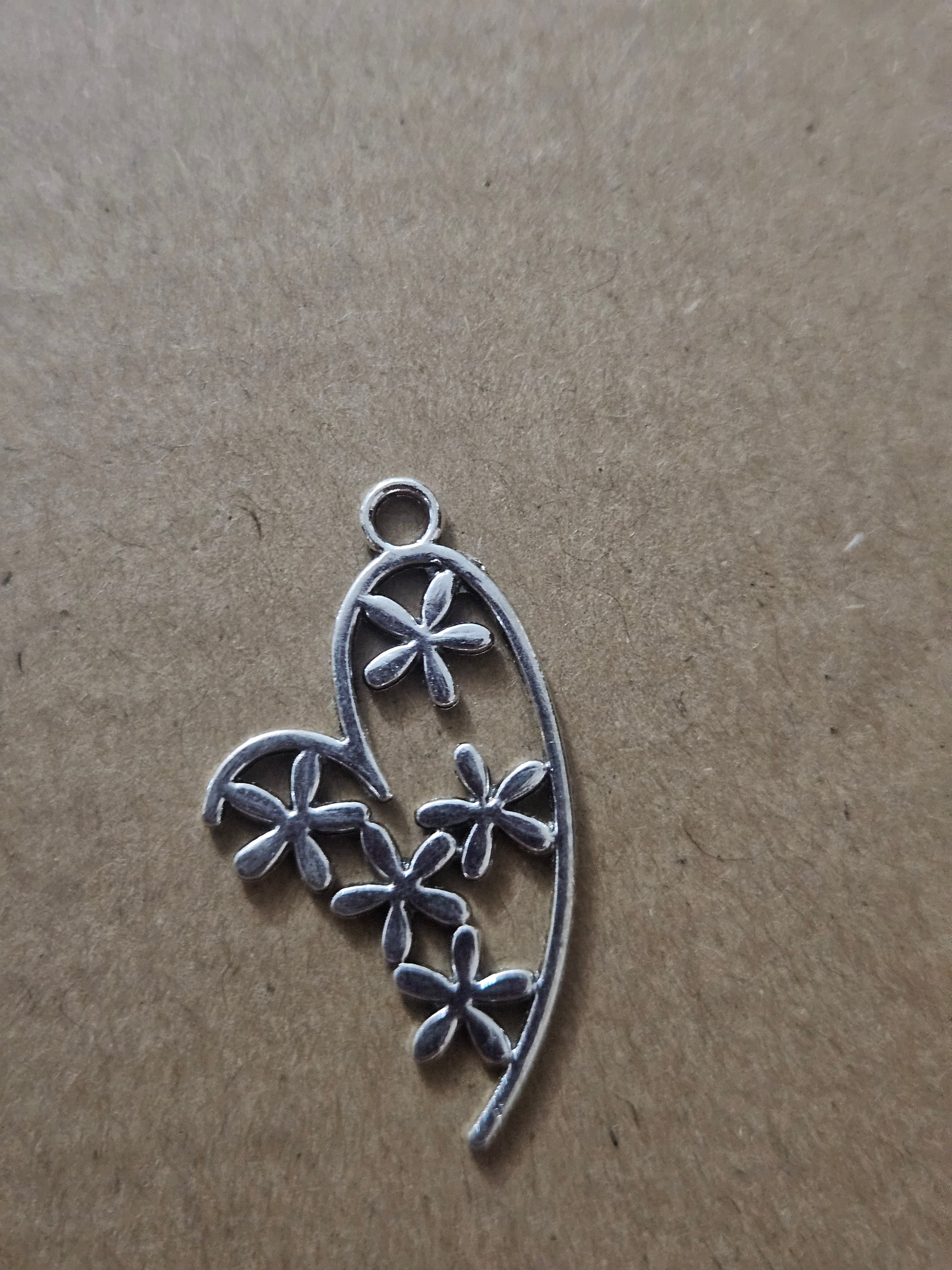 Metal Charms - ♡