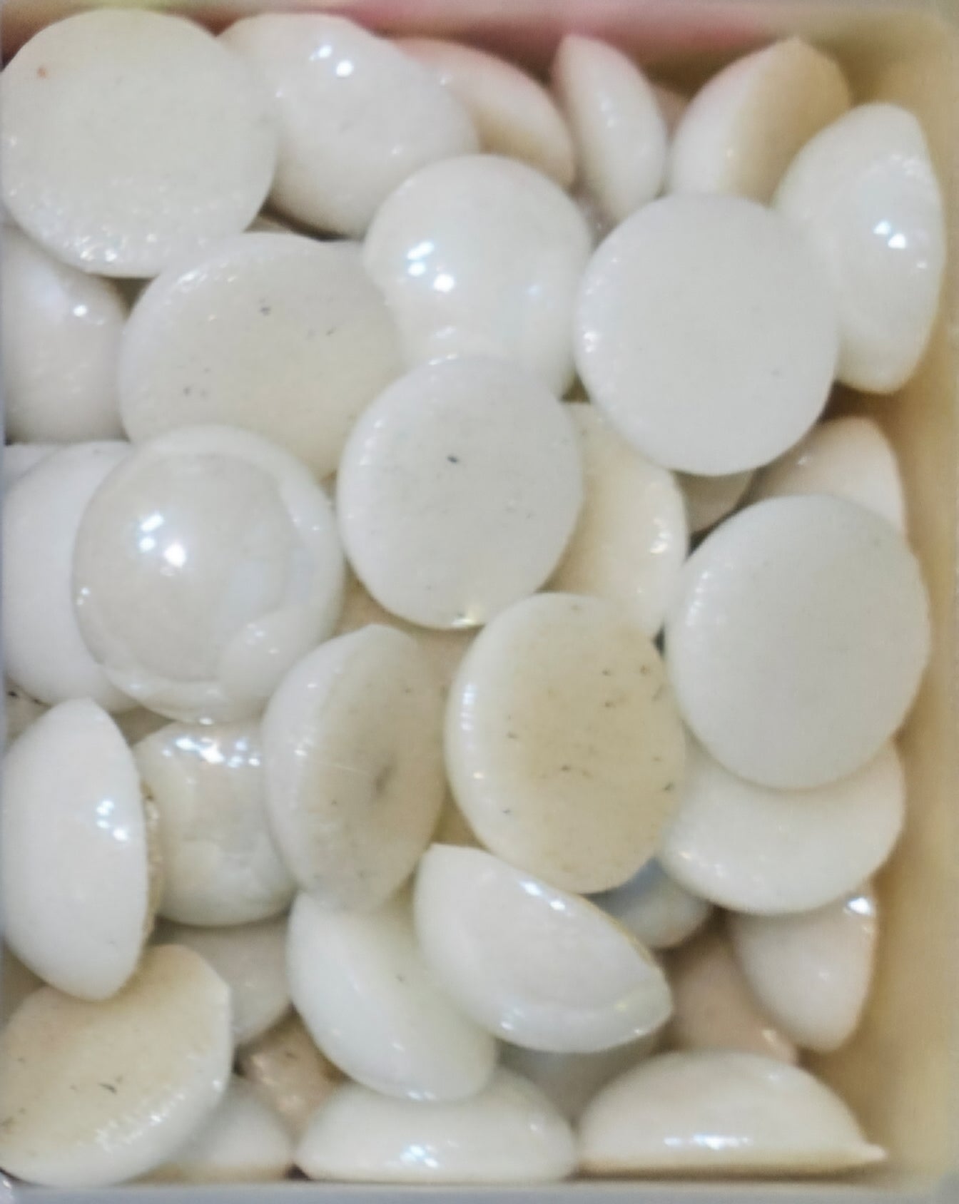 Resin beadzazzling stones