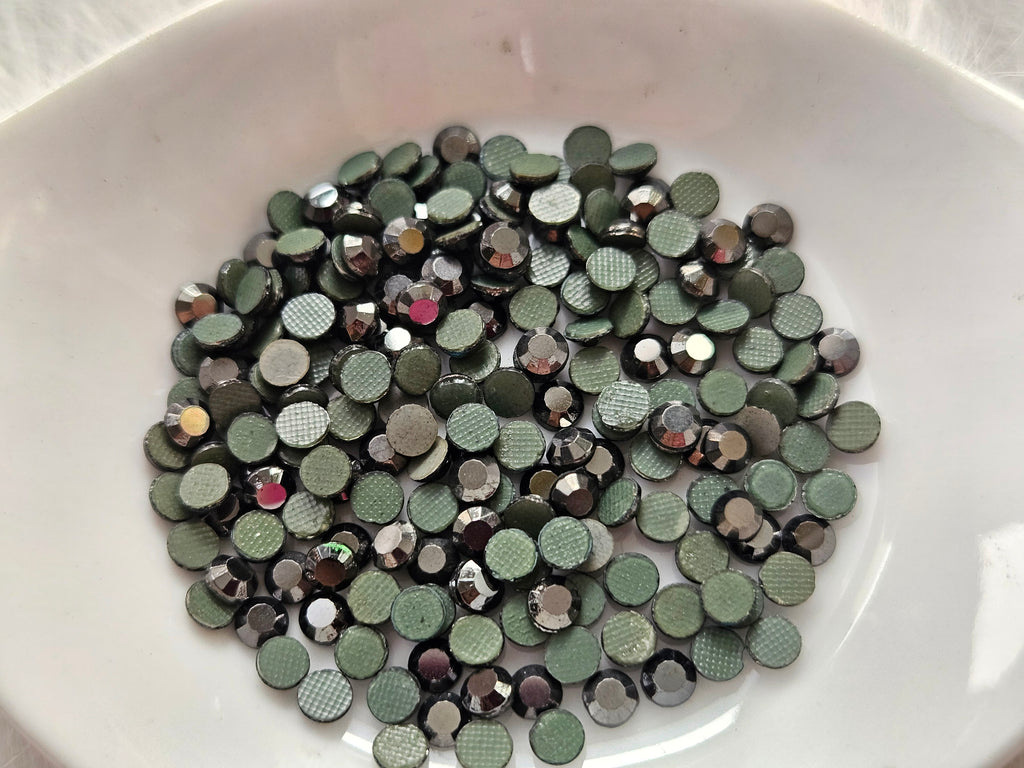 Beadzazzling glass stones pt2
