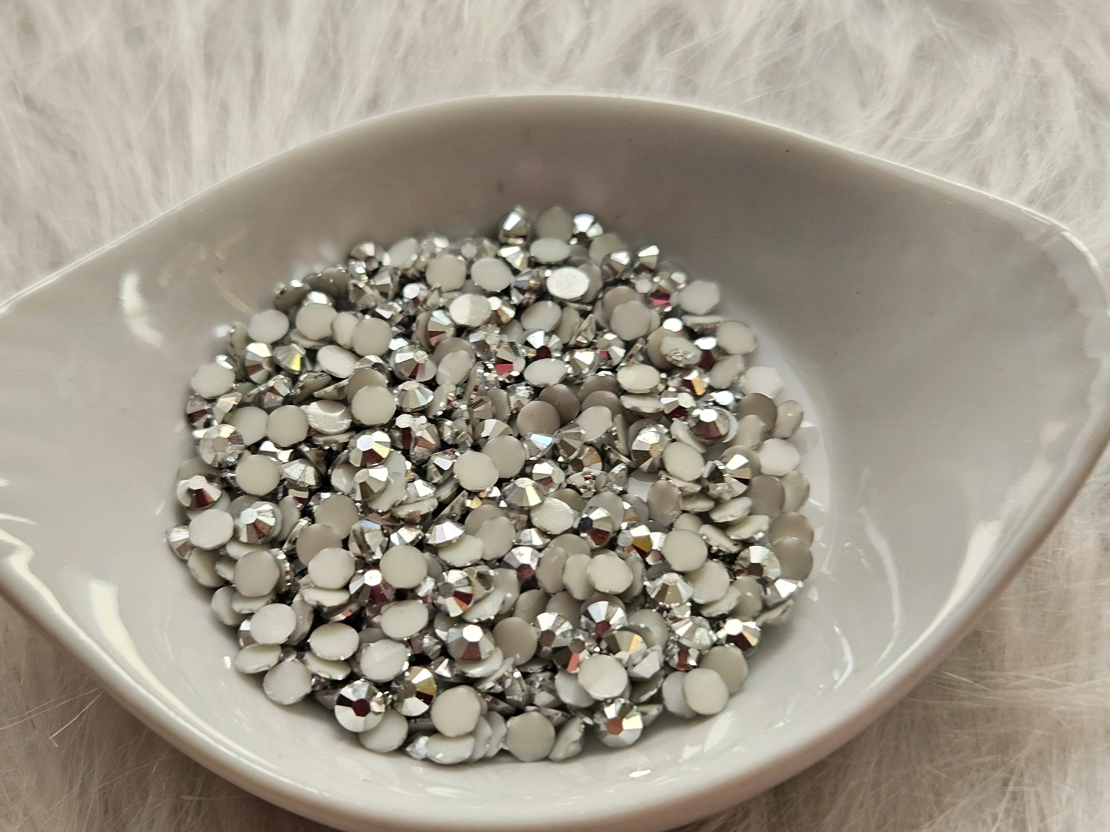 Beadzazzling resin stones