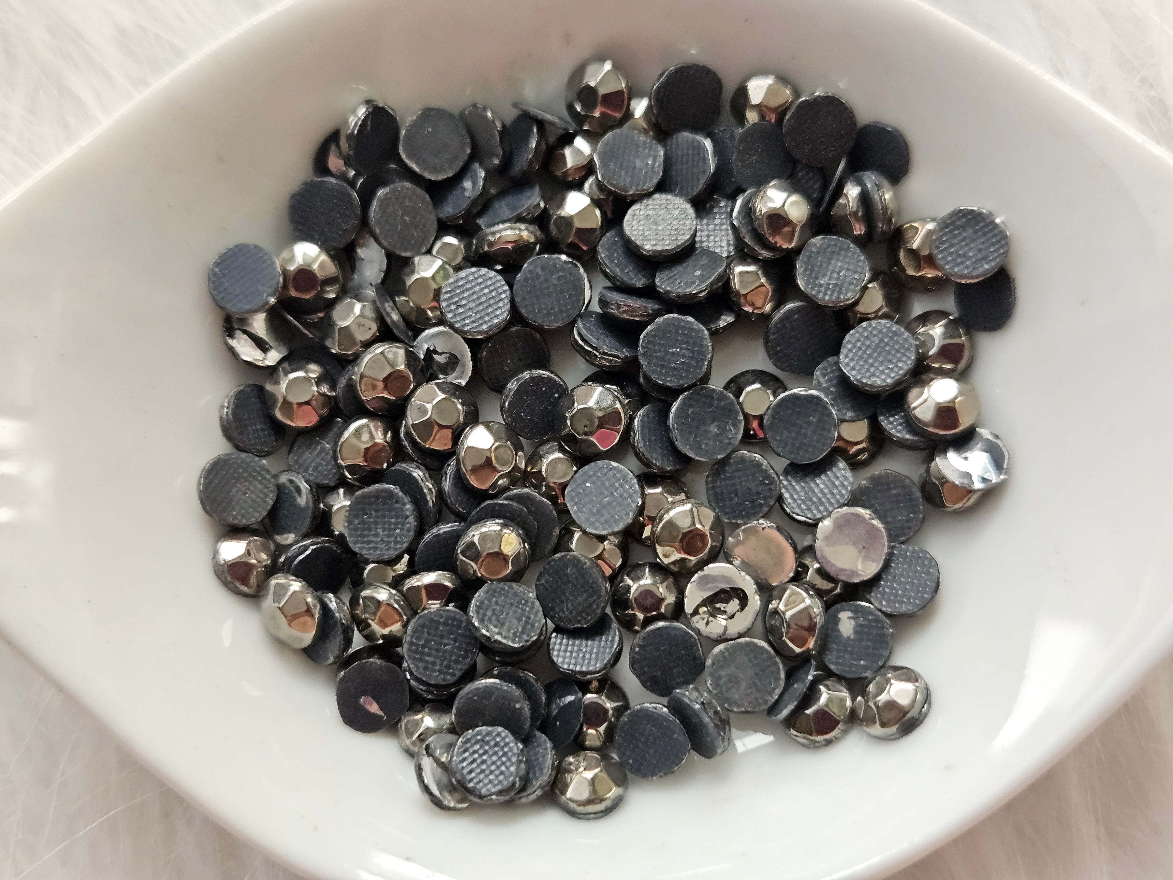 Beadzazzling glass stones pt2