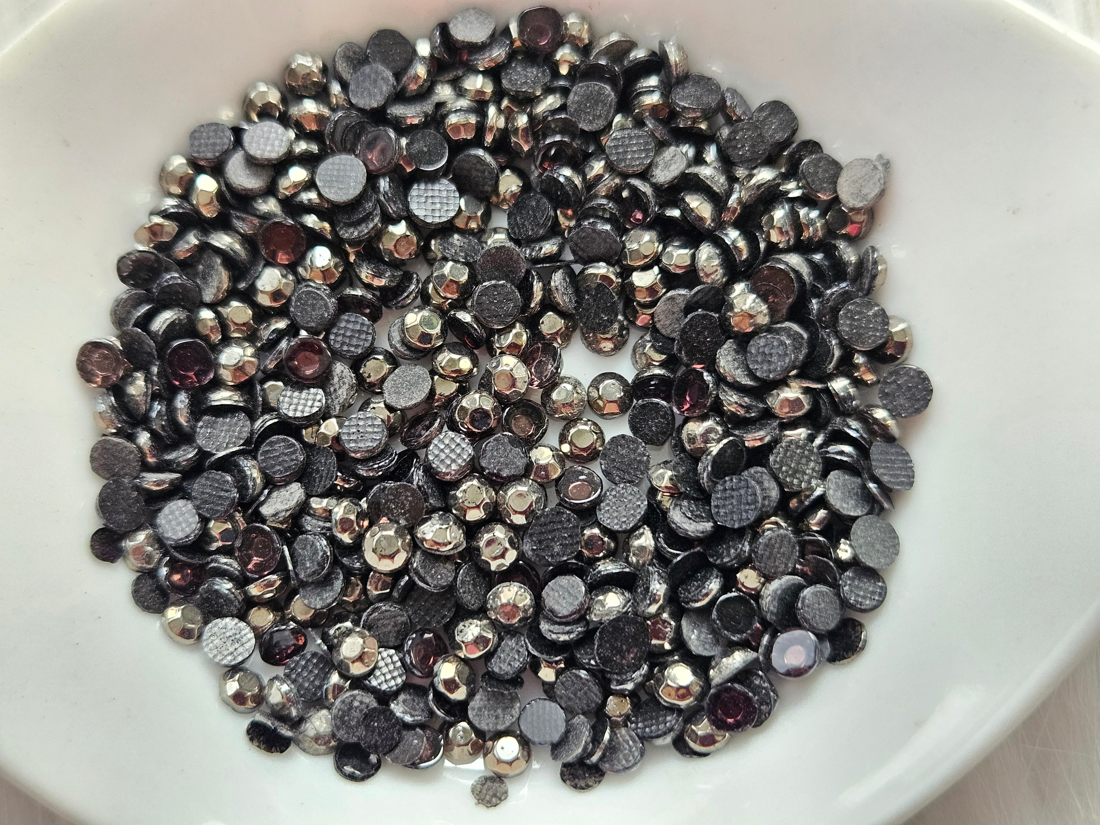 Beadzazzling glass stones pt2